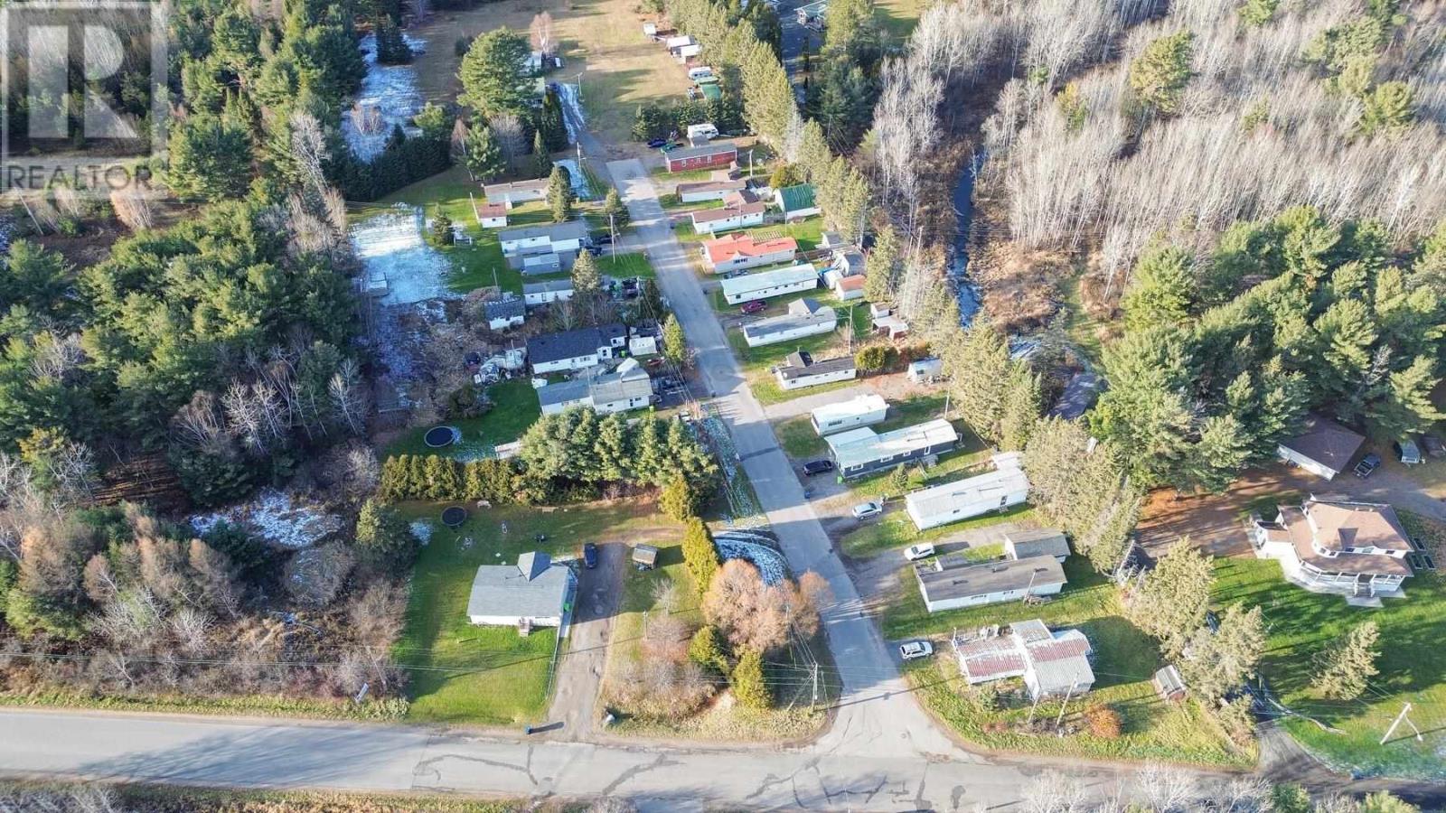 664 Frontenac St, Sault Ste. Marie, Ontario P6A 5K9 - Photo 4 - SM253375