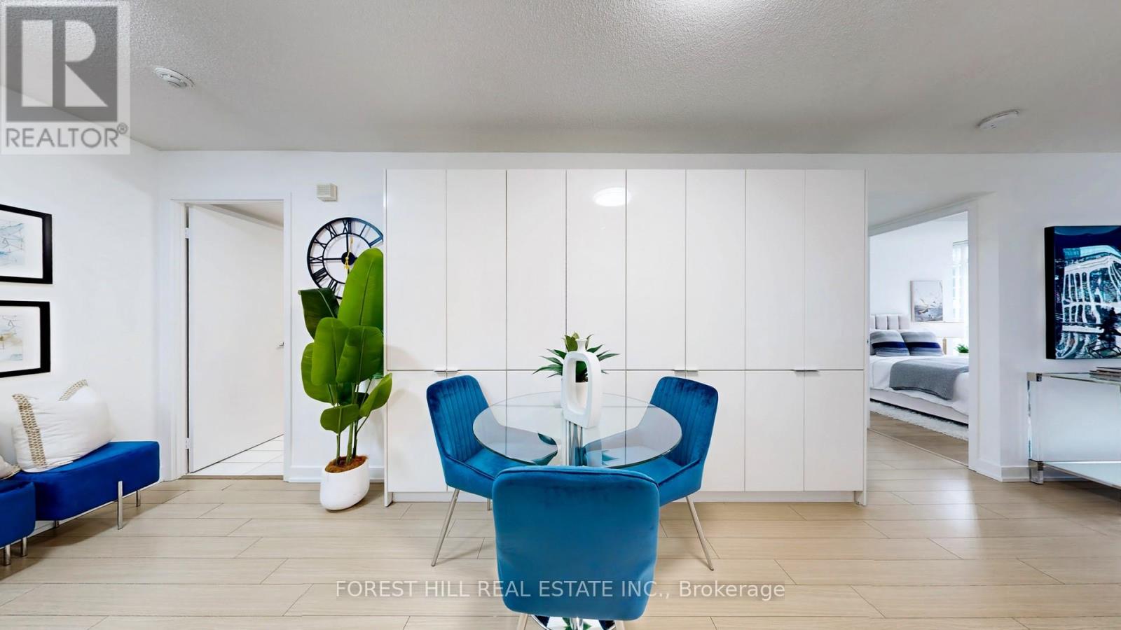 743 - 10 Capreol Court, Toronto, Ontario M5V 4B3 - Photo 10 - C12484964