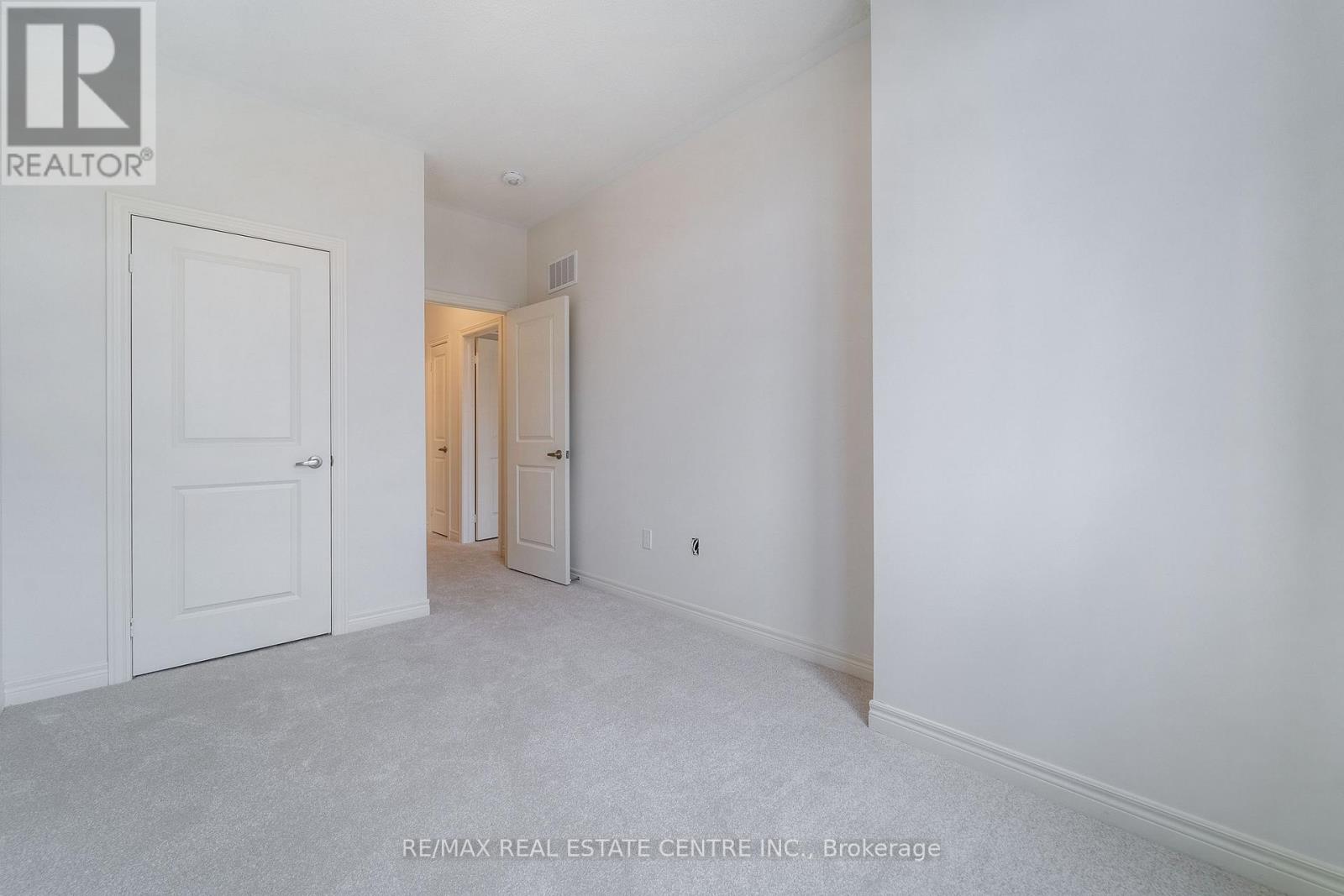 16 Lidstone Street, Cambridge, Ontario  N1T 0G2 - Photo 24 - X12399651