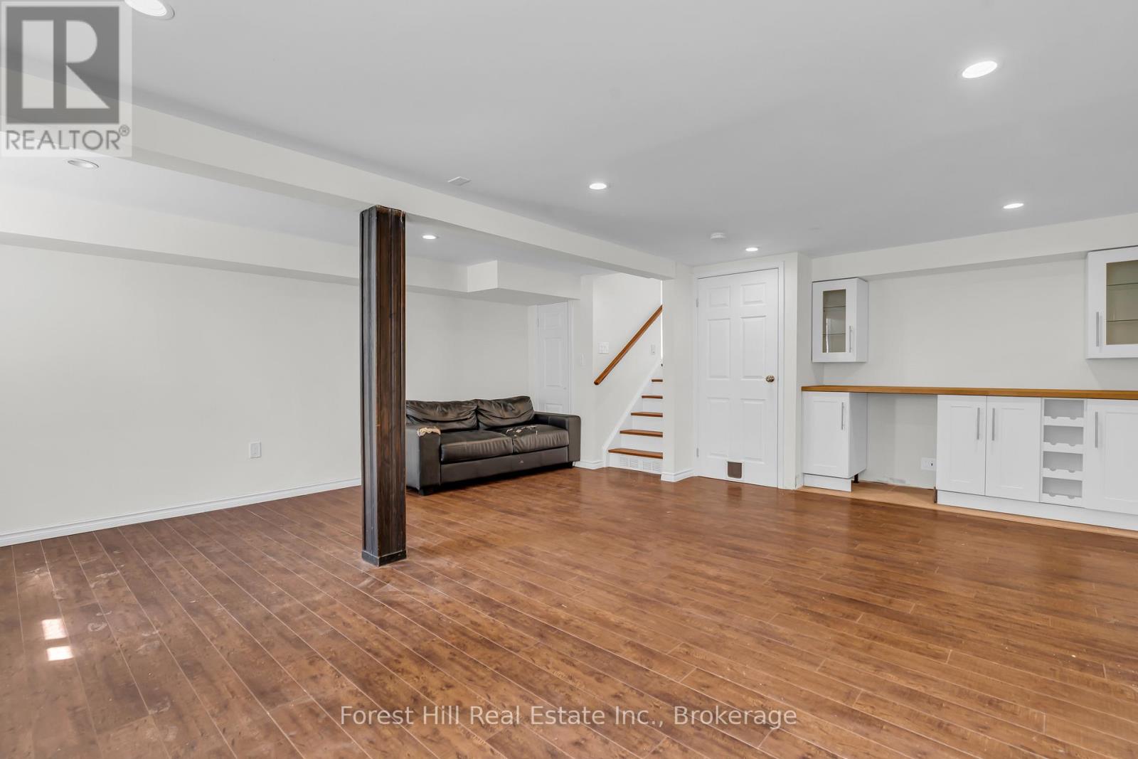 15 Homestead Place, Kitchener, Ontario N2N 1Z1 - Photo 26 - X12465584