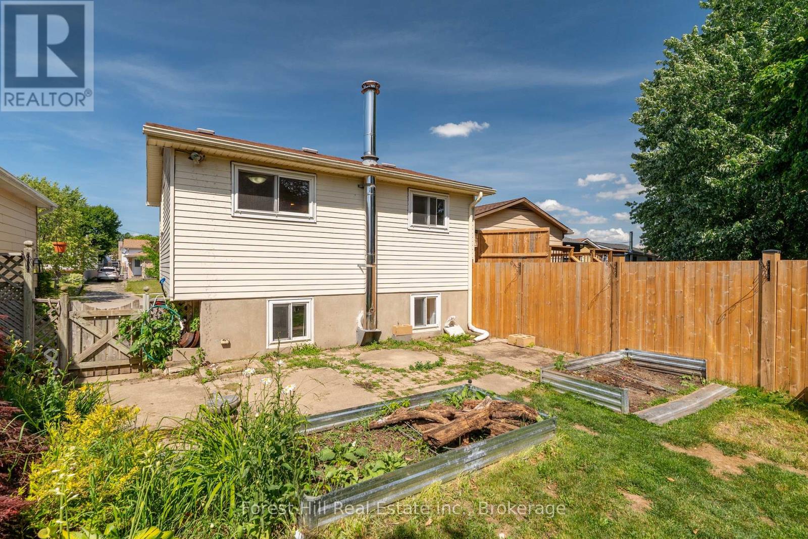 15 Homestead Place, Kitchener, Ontario N2N 1Z1 - Photo 32 - X12465584