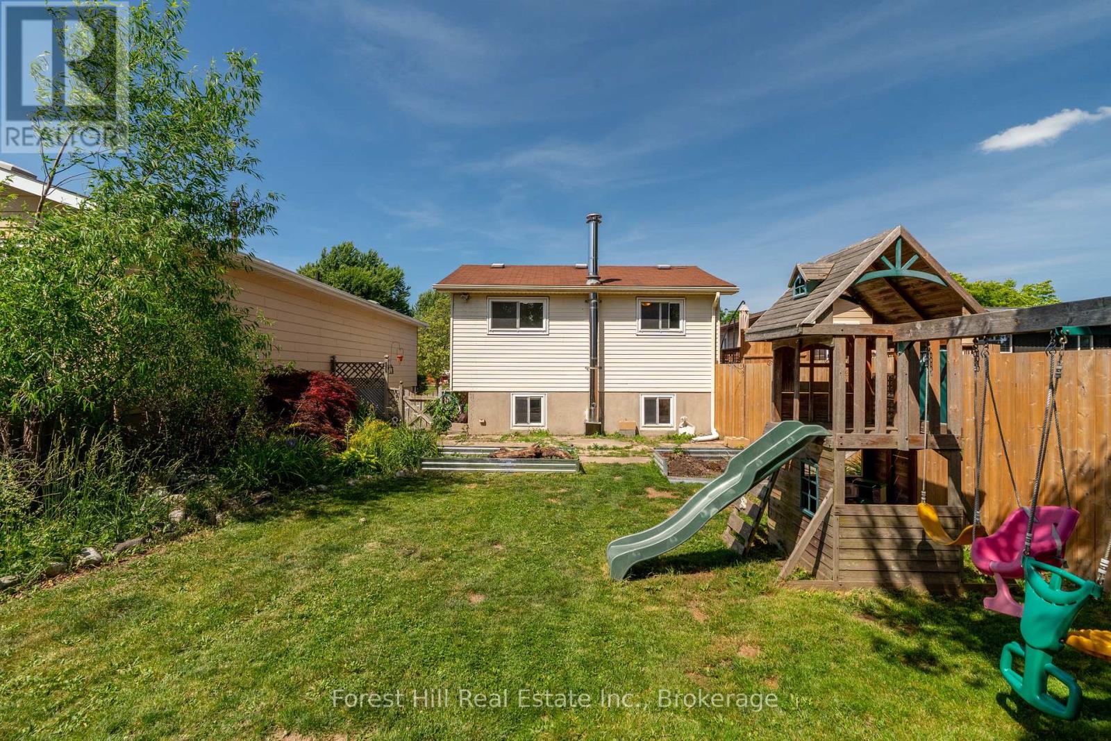 15 Homestead Place, Kitchener, Ontario N2N 1Z1 - Photo 37 - X12465584