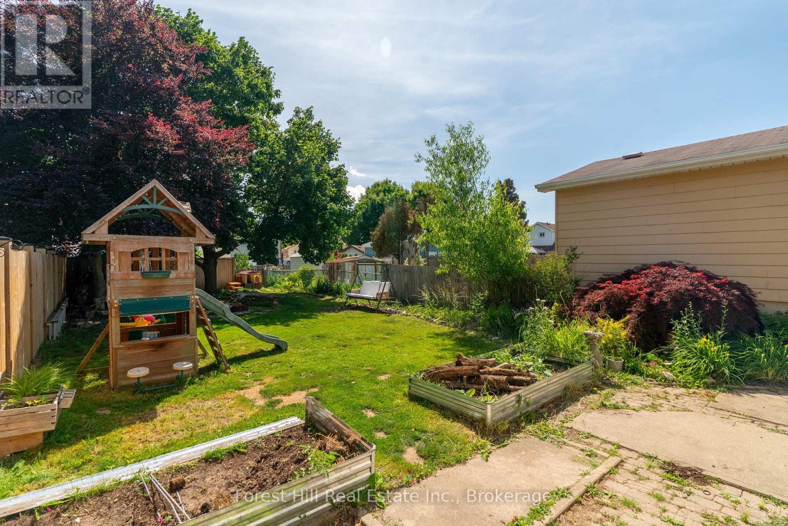 15 Homestead Place, Kitchener, Ontario N2N 1Z1 - Photo 31 - X12465584