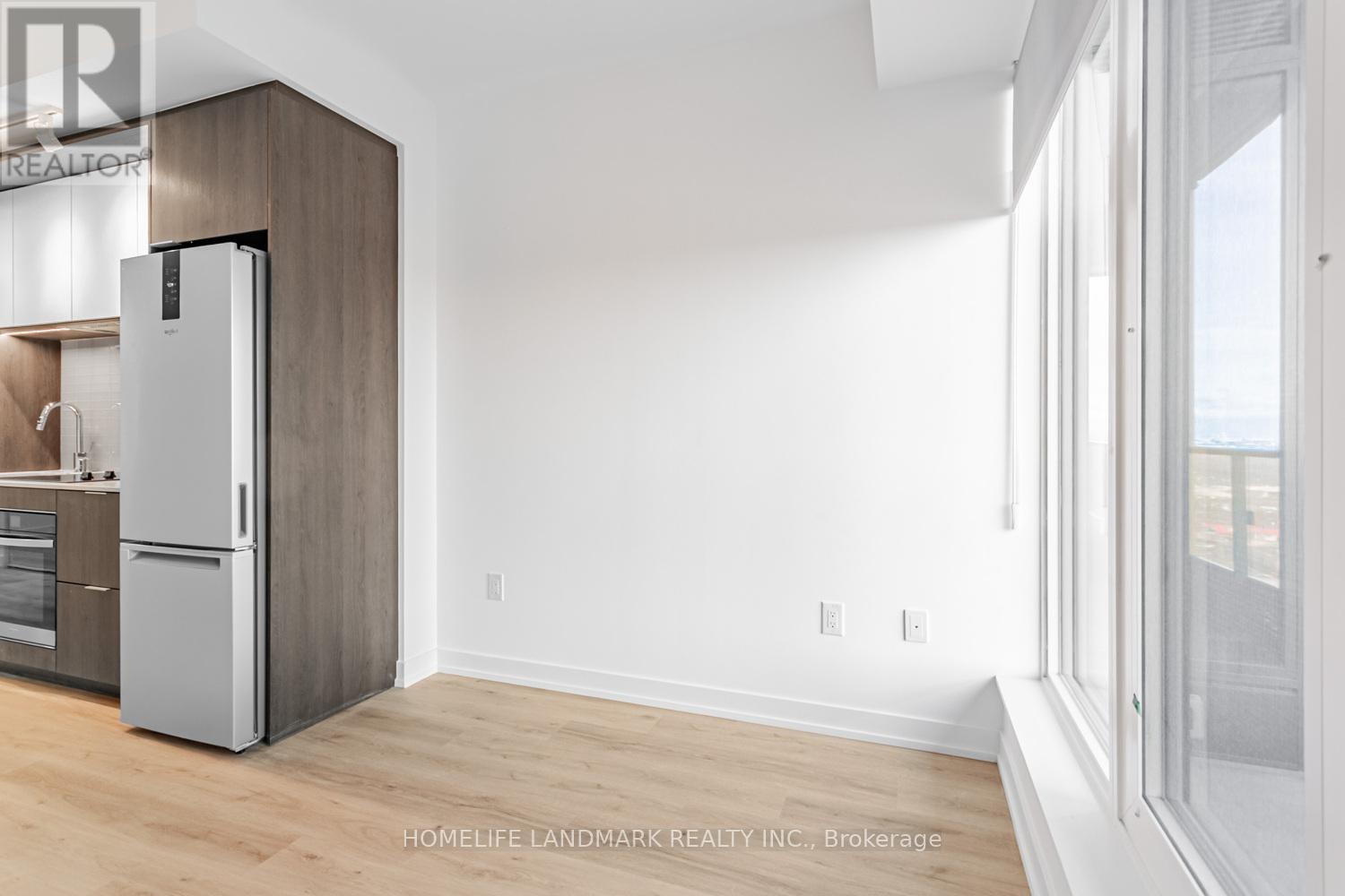 2612 - 395 Square One Drive, Mississauga, Ontario  L5B 0P6 - Photo 12 - W12588390