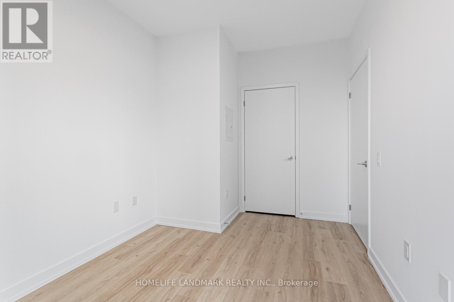 2612 - 395 Square One Drive, Mississauga, Ontario  L5B 0P6 - Photo 19 - W12588390