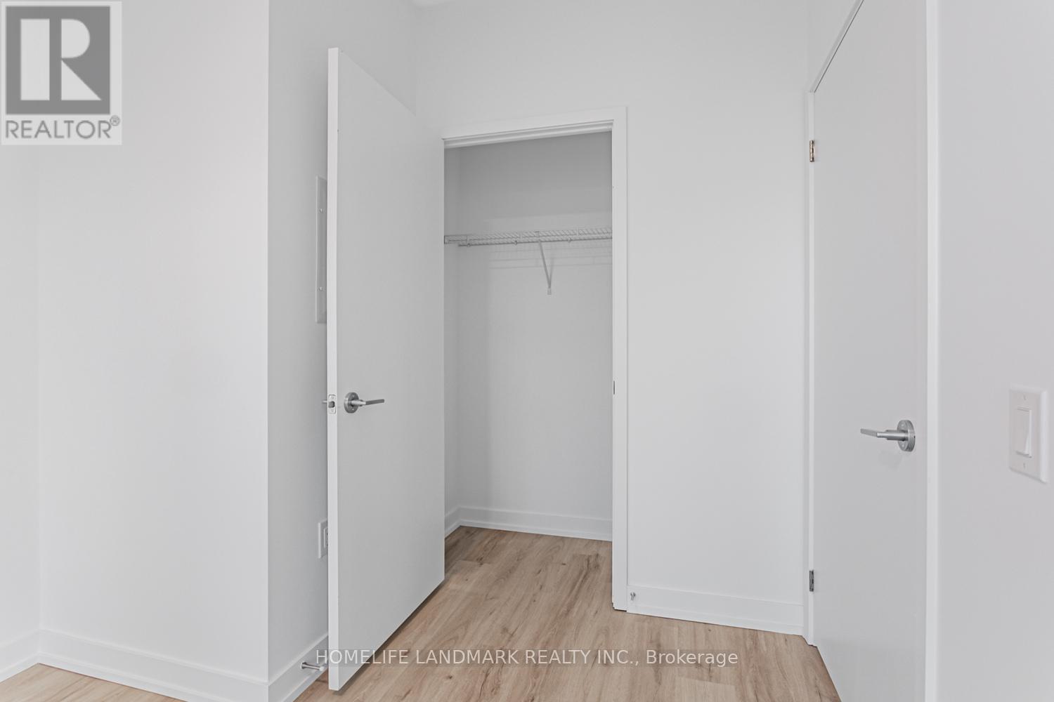 2612 - 395 Square One Drive, Mississauga, Ontario  L5B 0P6 - Photo 20 - W12588390