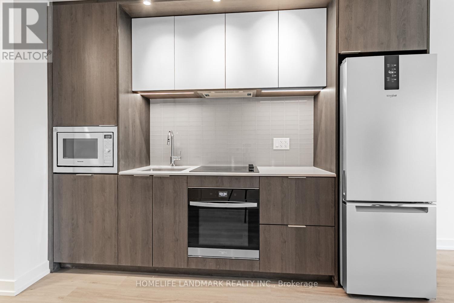 2612 - 395 Square One Drive, Mississauga, Ontario  L5B 0P6 - Photo 9 - W12588390