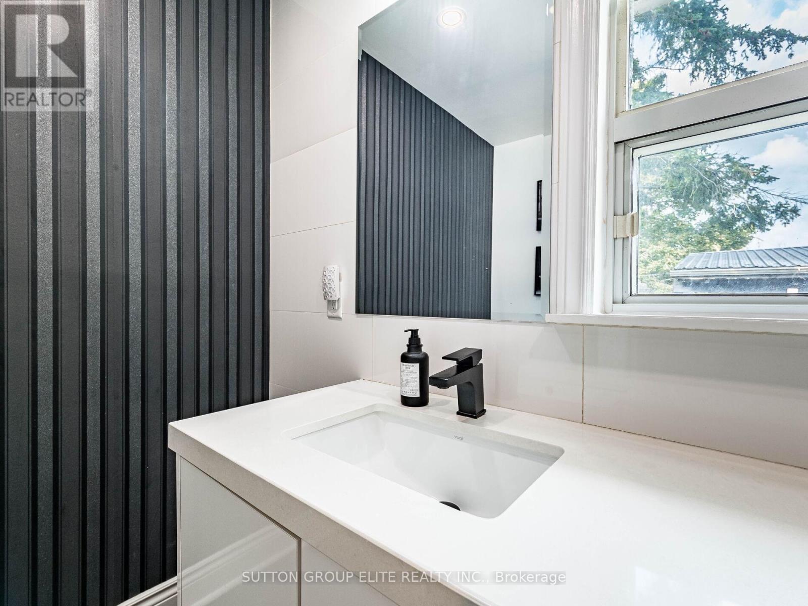 107 Martha Street W, Caledon, Ontario  L7E 4X5 - Photo 34 - W12588392