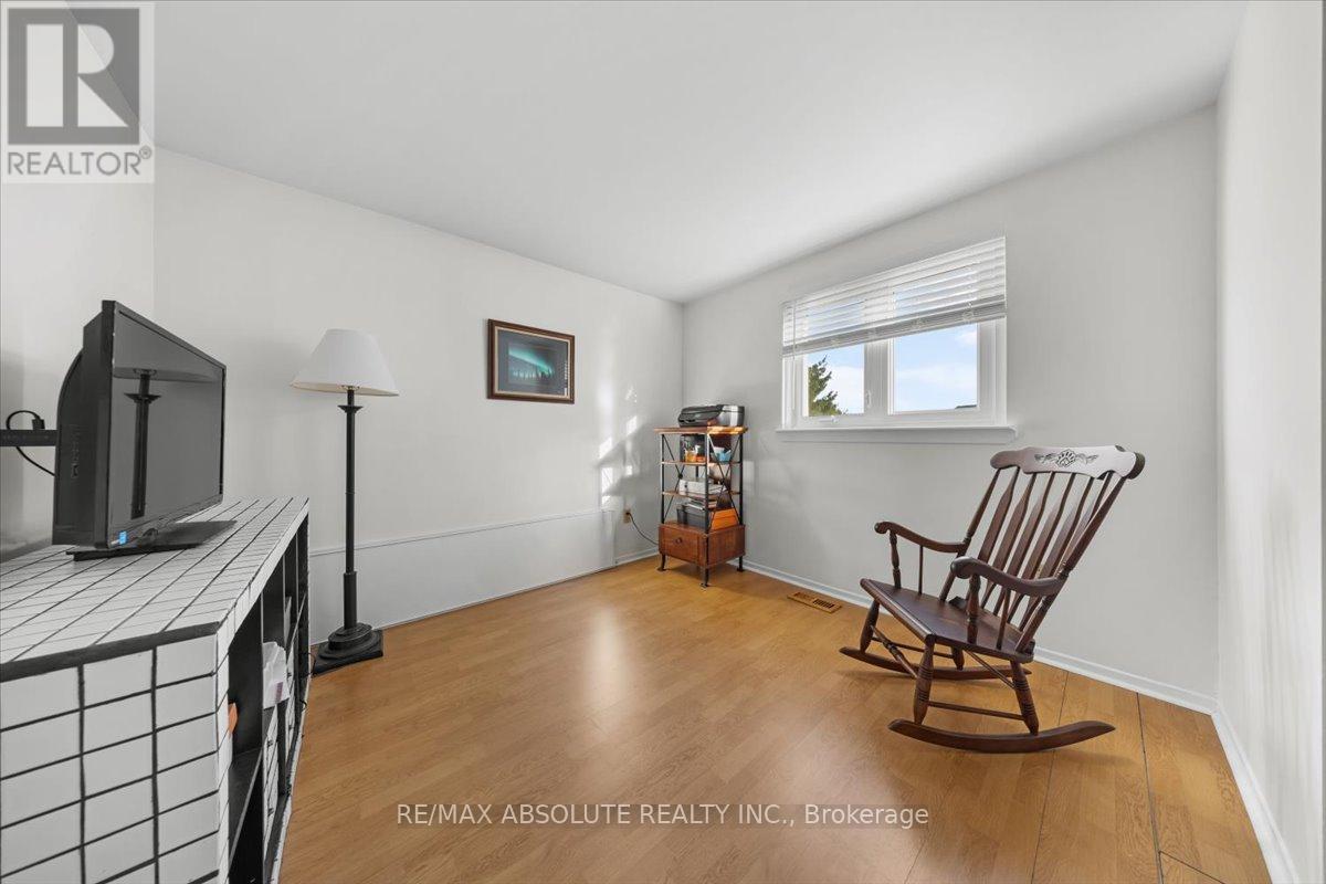 16 Melanie Crescent, Ottawa, Ontario  K2L 2E5 - Photo 17 - X12588402
