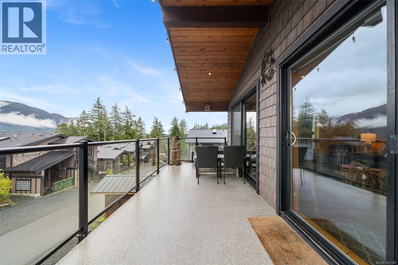 221 6596 Baird Rd, Port Renfrew, British Columbia  V0S 1K0 - Photo 10 - 1021206