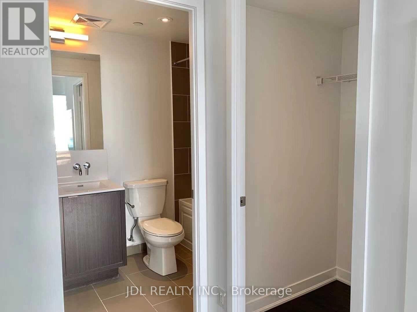 4210 - 88 Harbour Street, Toronto, Ontario  M5J 1B7 - Photo 11 - C12588394