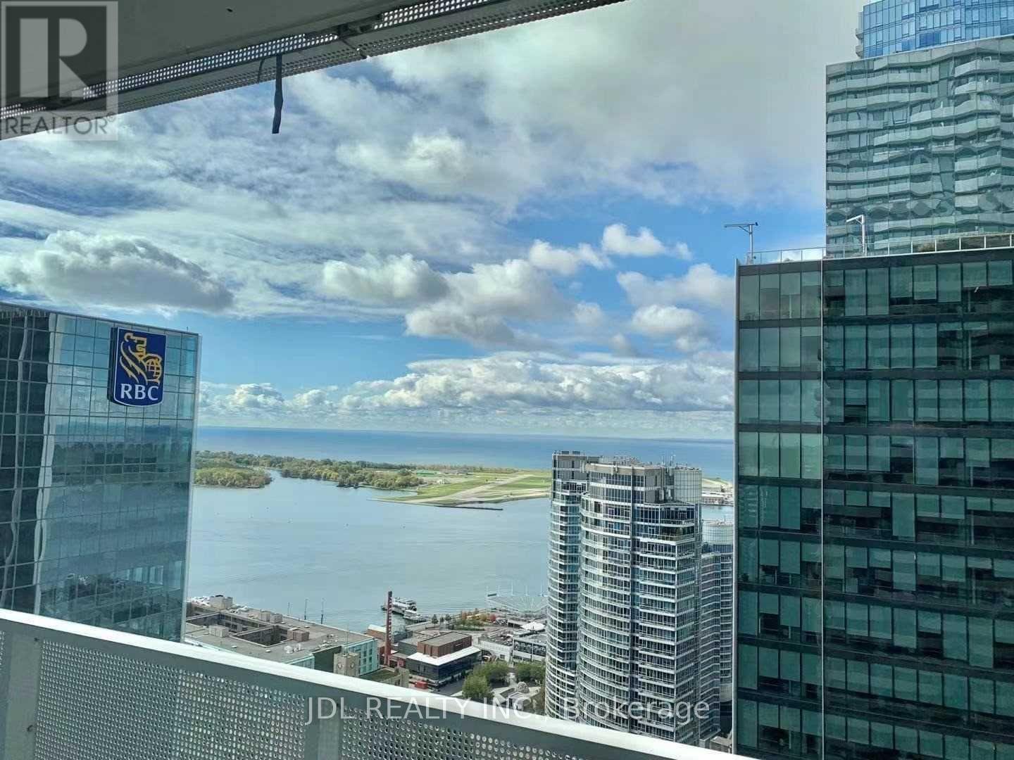 4210 - 88 Harbour Street, Toronto, Ontario  M5J 1B7 - Photo 2 - C12588394