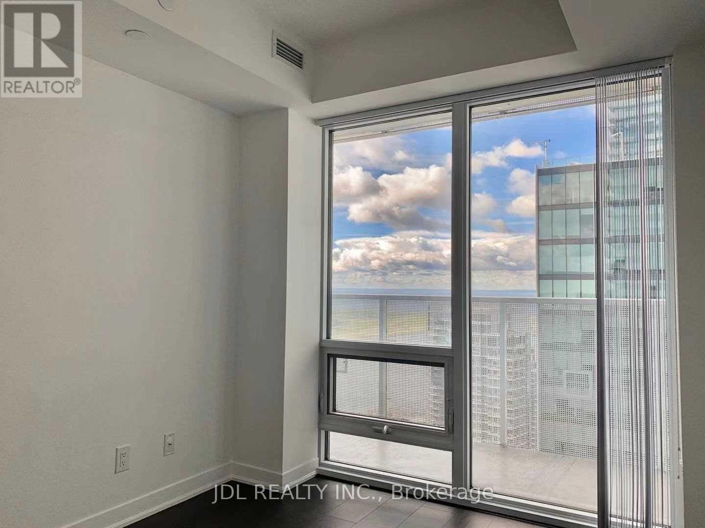 4210 - 88 Harbour Street, Toronto, Ontario  M5J 1B7 - Photo 8 - C12588394