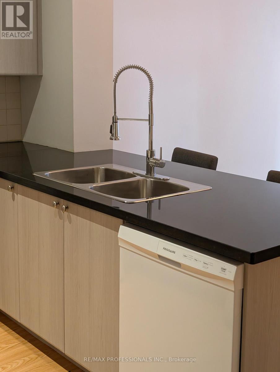 1508 - 85 Bloor Street E, Toronto, Ontario M4W 3Y1 - Photo 9 - C12530470