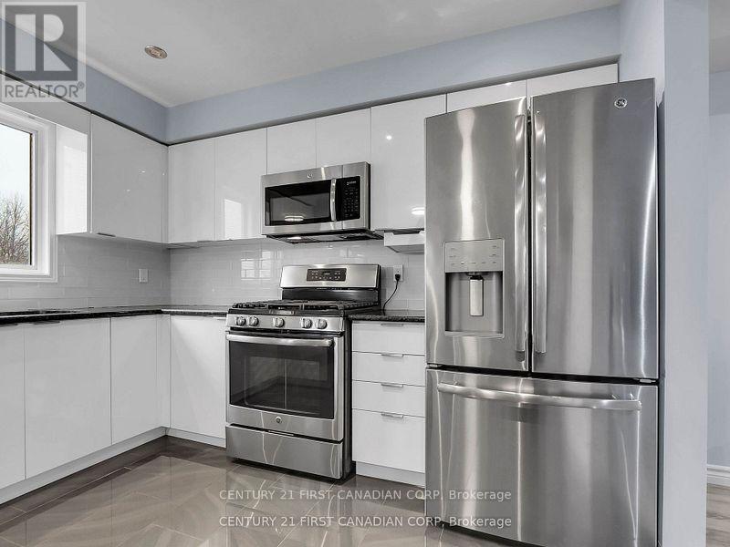 132 Sandy Street, London South, Ontario  N5Z 2C7 - Photo 12 - X12588420