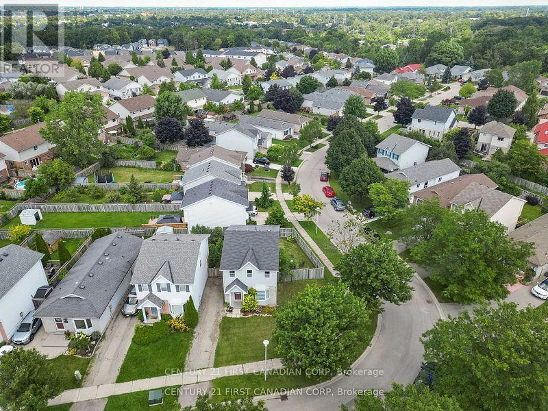 132 Sandy Street, London South, Ontario  N5Z 2C7 - Photo 4 - X12588420