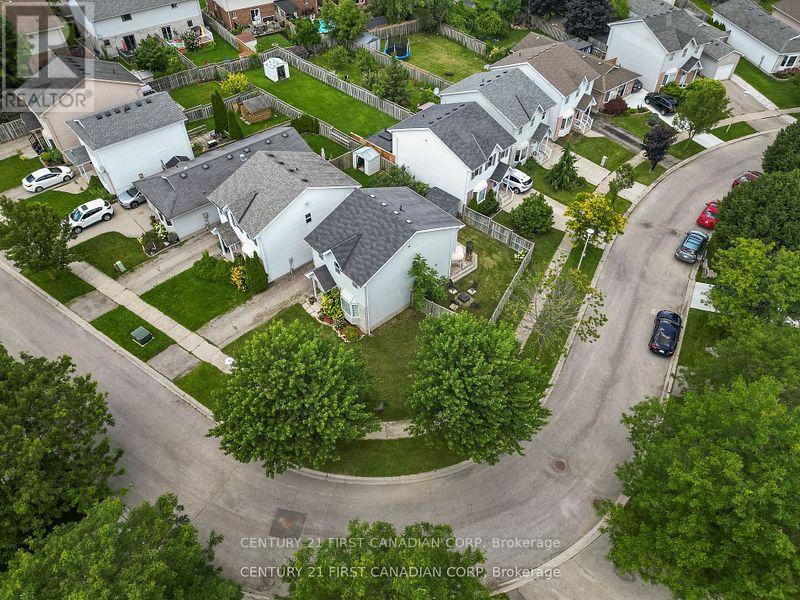 132 Sandy Street, London South, Ontario  N5Z 2C7 - Photo 5 - X12588420