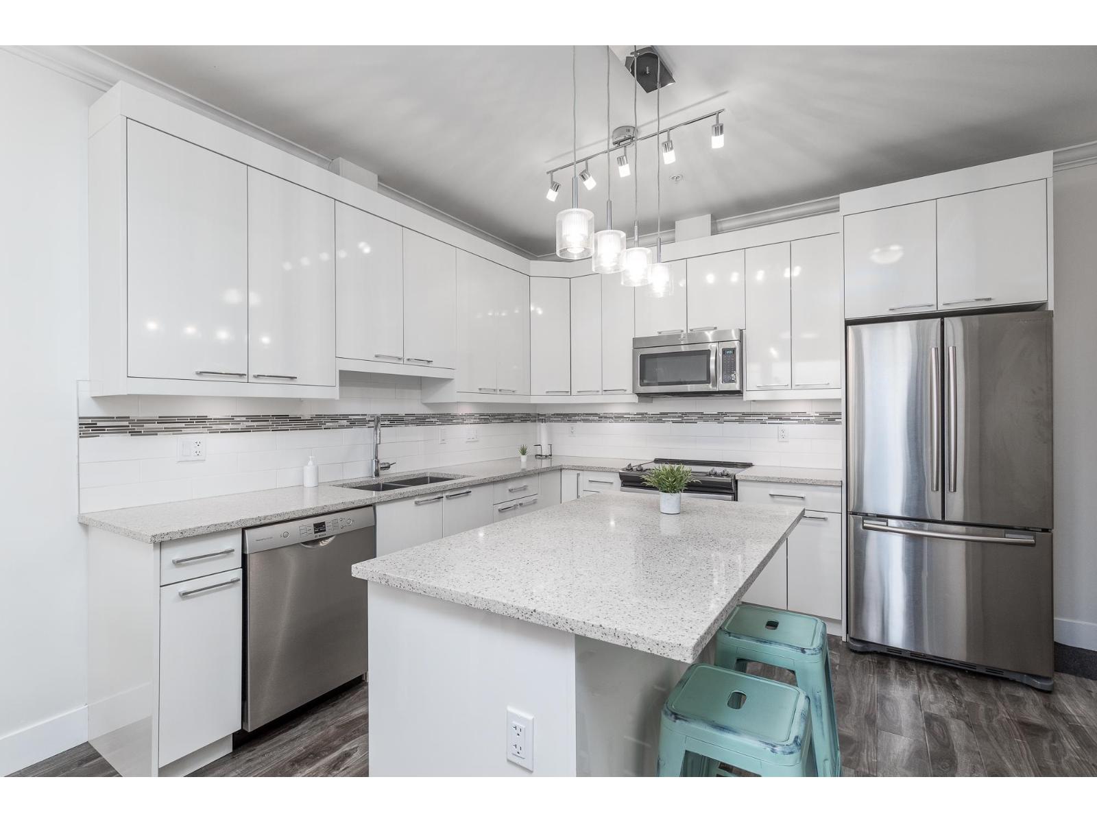 508 19228 64 Avenue, Surrey, British Columbia  V3S 7C9 - Photo 1 - R3052711