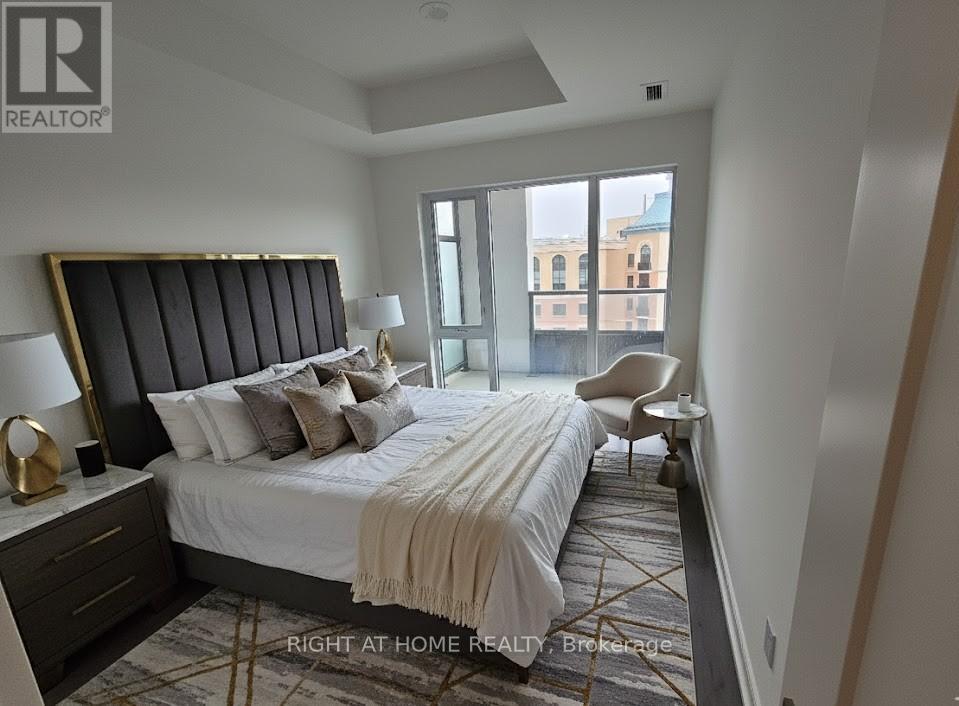 710 - 705 Davis Drive, Newmarket, Ontario  L3Y 0J1 - Photo 4 - N12588320