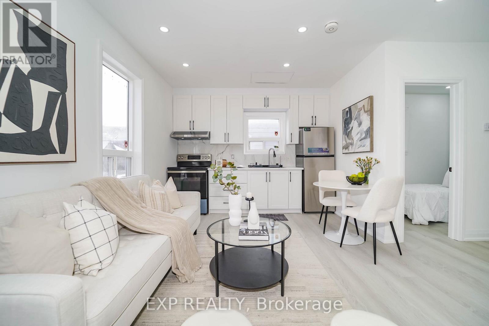 288 Celina Street, Oshawa, Ontario  L1H 4P1 - Photo 5 - E12588410