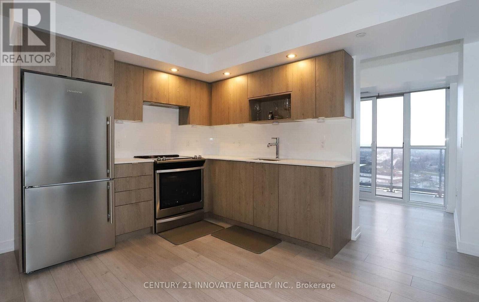 2008 - 225 VILLAGE GREEN SQUARE, Toronto, Ontario