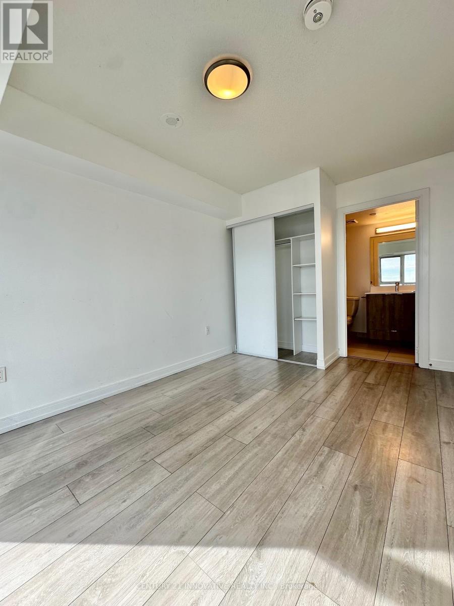 2008 - 225 Village Green Square, Toronto, Ontario  M1S 0K5 - Photo 10 - E12588426