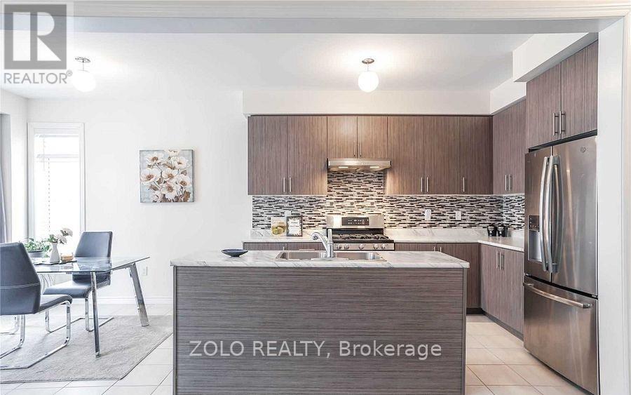 42 Brent Crescent, Clarington, Ontario  L1C 0V9 - Photo 8 - E12588436