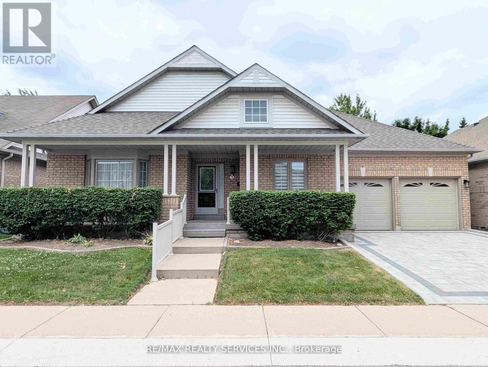 3 TUSCANY LANE, Brampton, Ontario