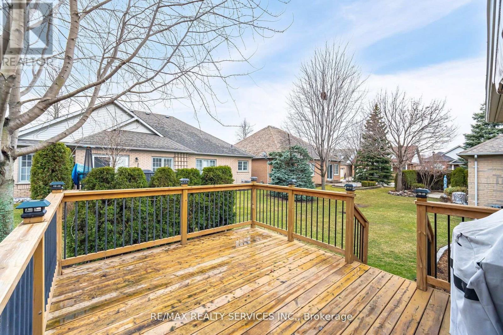 3 Tuscany Lane, Brampton, Ontario  L6R 1W5 - Photo 37 - W12588412