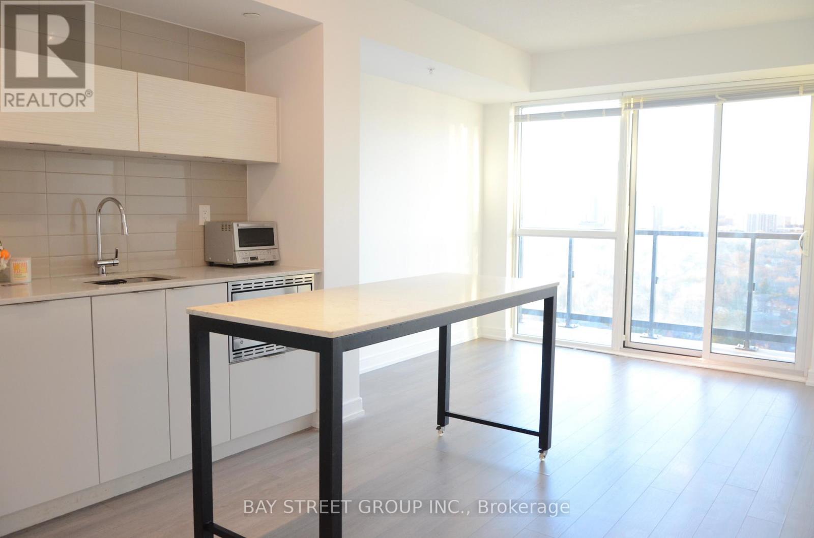 #2003 - 20 Thomas Riley Road, Toronto, Ontario  M9B 0C3 - Photo 5 - W12588422