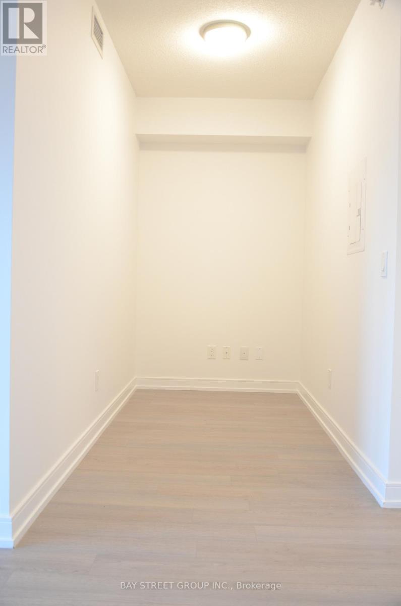 #2003 - 20 Thomas Riley Road, Toronto, Ontario  M9B 0C3 - Photo 7 - W12588422