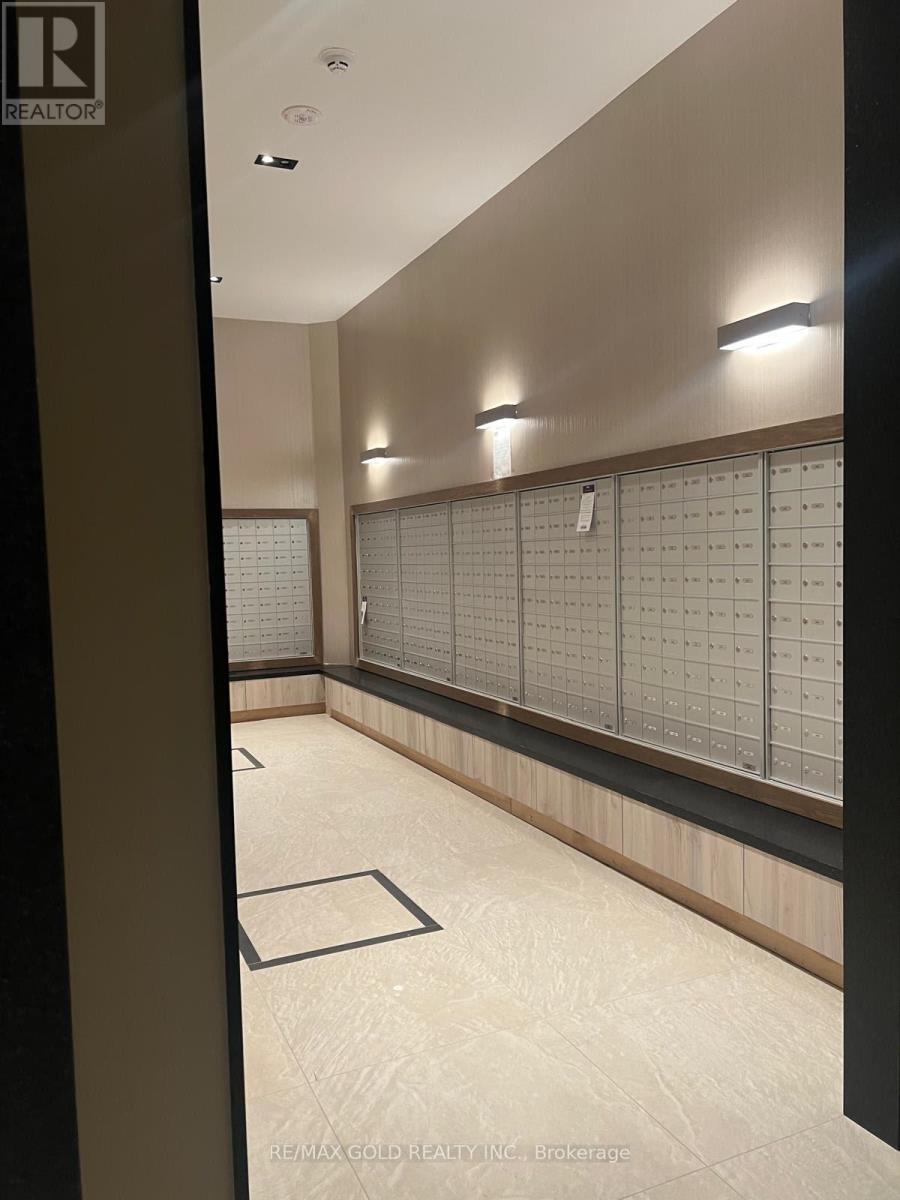 3209 - 15 Watergarden Drive, Mississauga, Ontario  L5R 0H4 - Photo 11 - W12588438