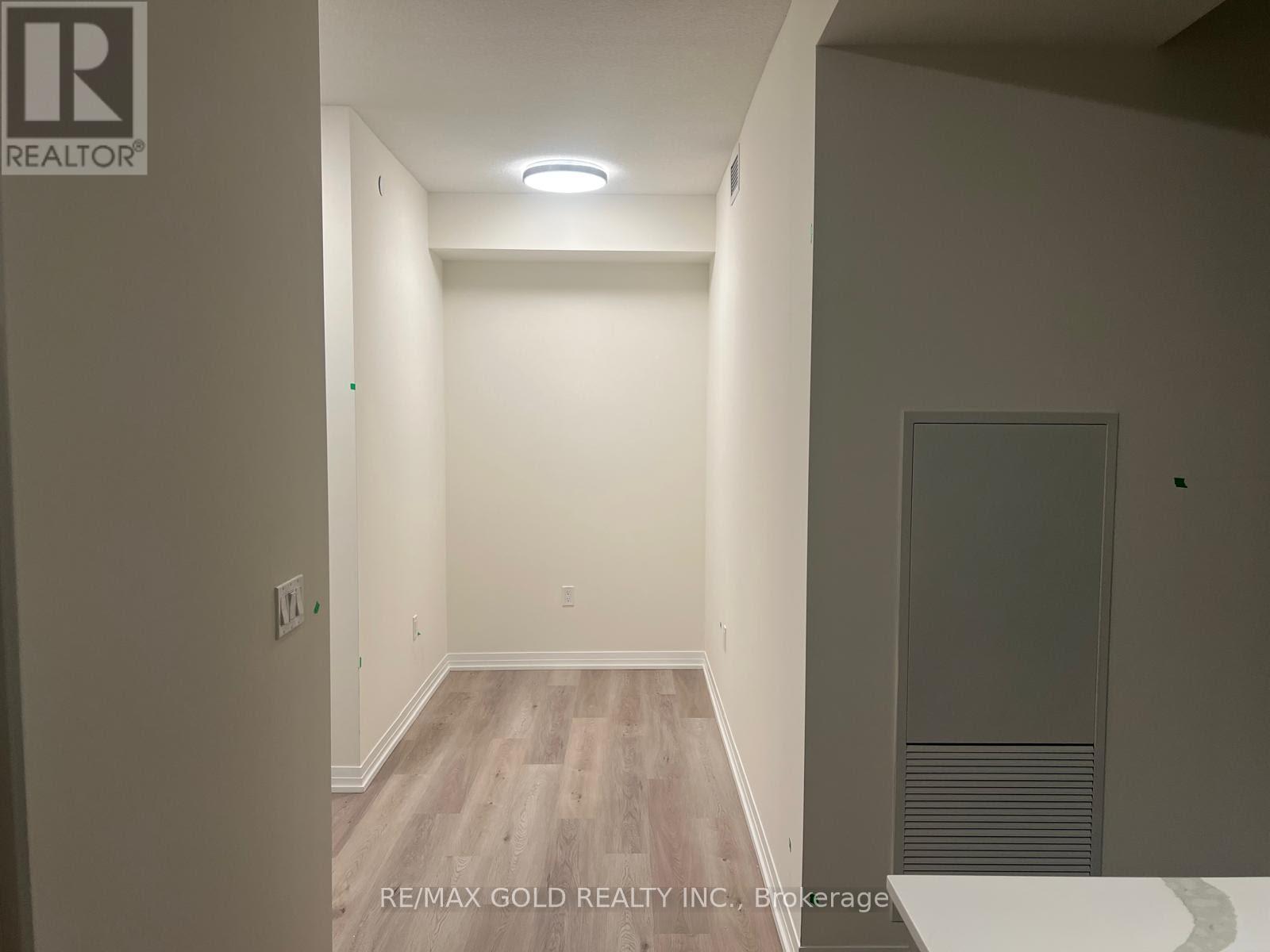 3209 - 15 Watergarden Drive, Mississauga, Ontario  L5R 0H4 - Photo 8 - W12588438