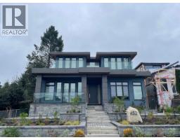 452 16 STREET EAST STREET