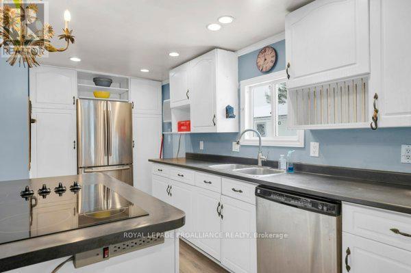 121 - 529 Old Highway 2, Quinte West, Ontario  K8P 4G5 - Photo 4 - X12588456