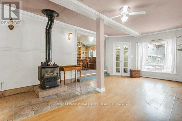 121 - 529 Old Highway 2, Quinte West, Ontario  K8P 4G5 - Photo 9 - X12588456