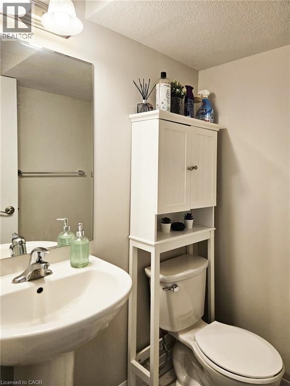 1989 Ottawa Street S Unit# 30d, Kitchener, Ontario  N2E 0G7 - Photo 8 - 40781292