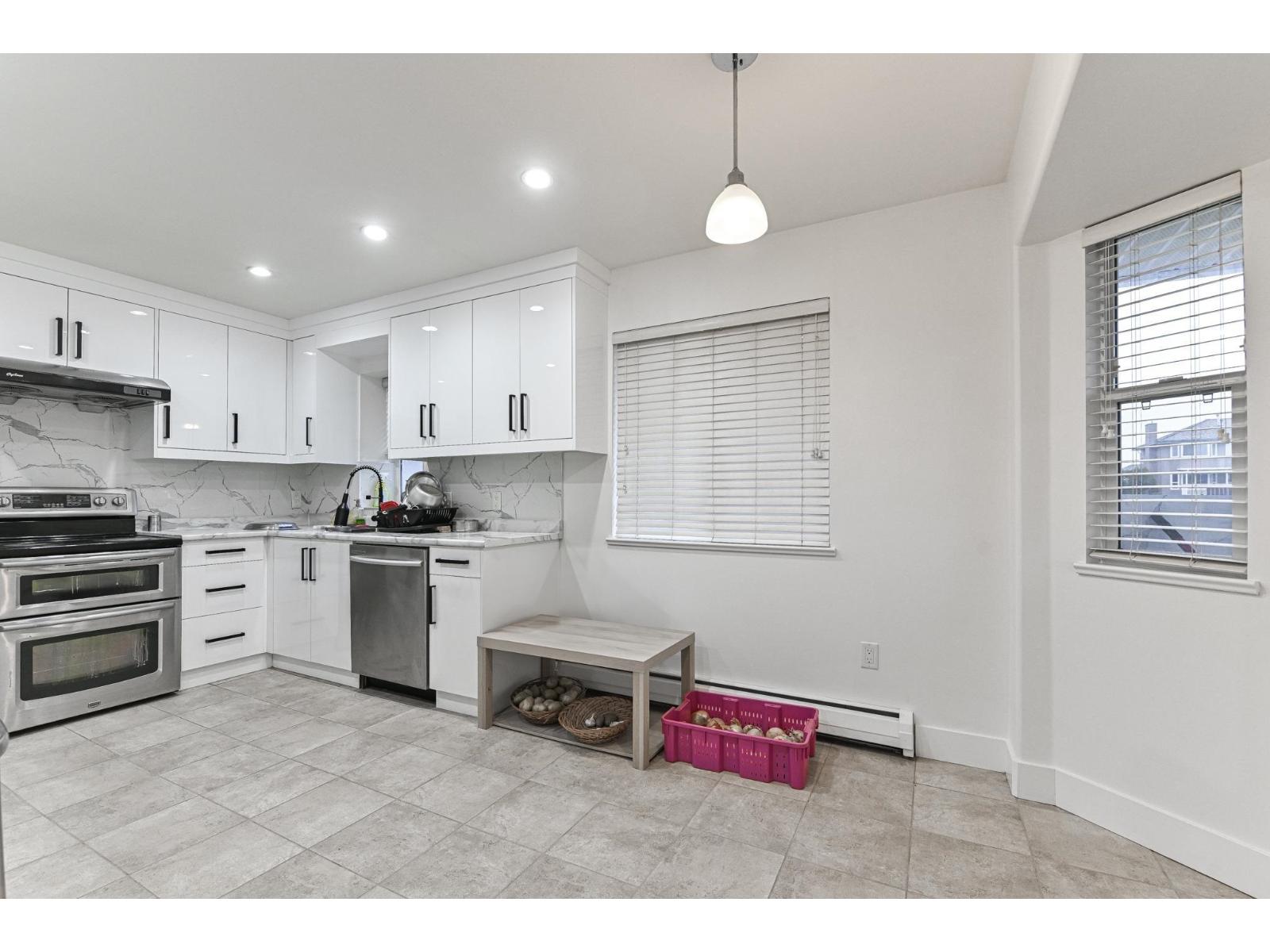 31344 Ridgeview Drive, Abbotsford, British Columbia  V2T 6B3 - Photo 3 - R3066501