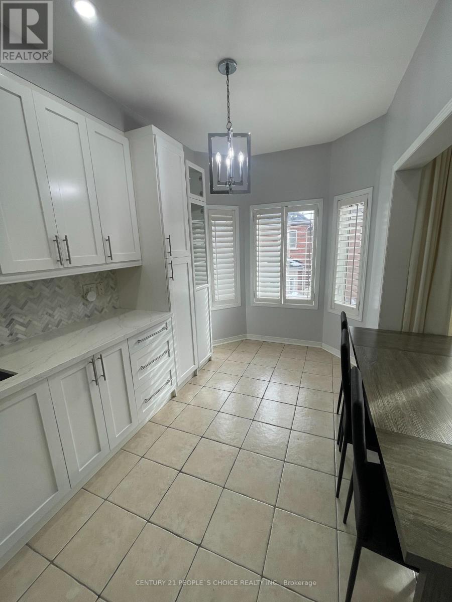 51 Portrush Trail, Brampton, Ontario L6X 0R2 - Photo 30 - W12563190