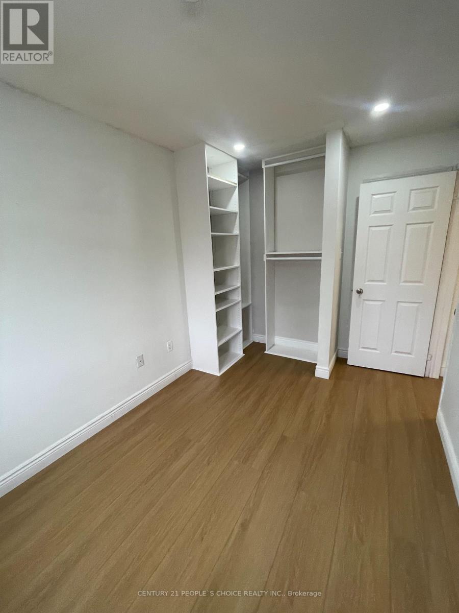 51 Portrush Trail, Brampton, Ontario L6X 0R2 - Photo 14 - W12563190