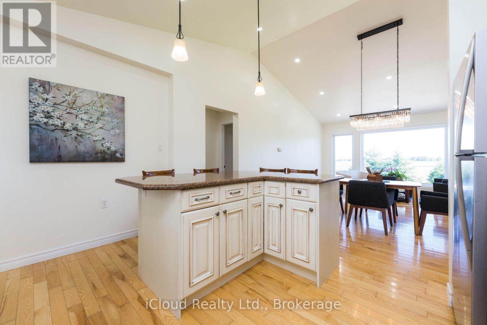 282303 Concession 4-5 Road, East Luther Grand Valley, Ontario  L0N 1G0 - Photo 10 - X12587776