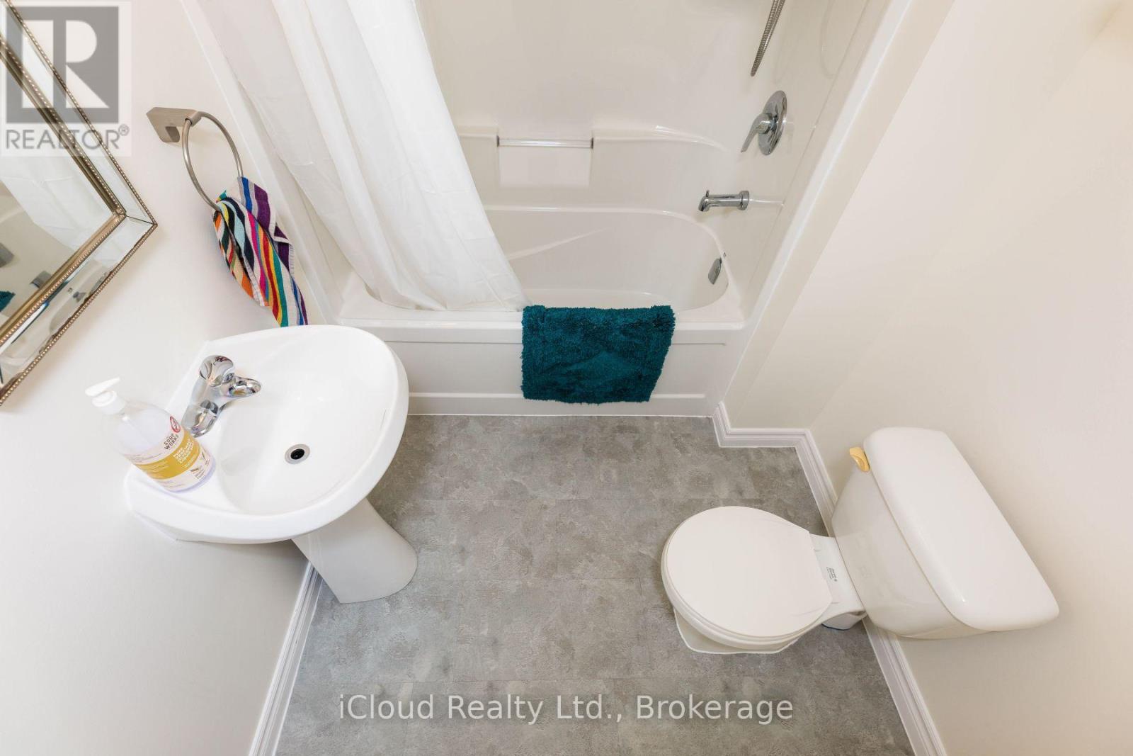 282303 Concession 4-5 Road, East Luther Grand Valley, Ontario  L0N 1G0 - Photo 27 - X12587776