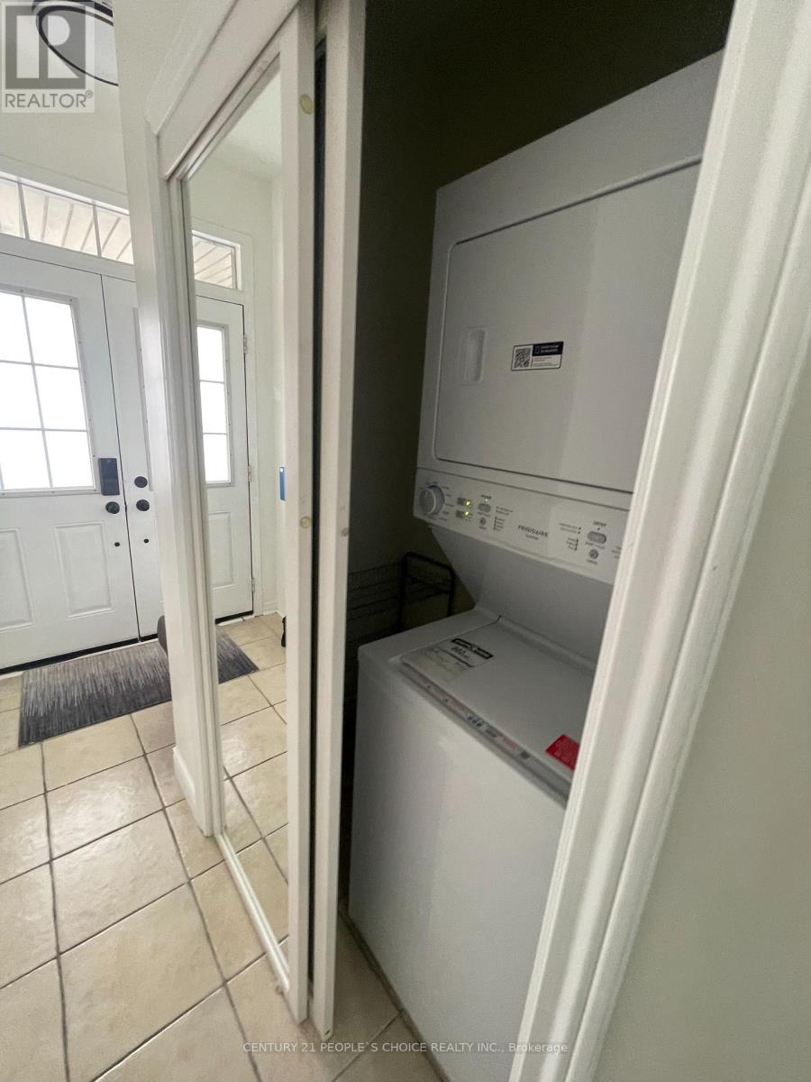 51 Portrush Trail, Brampton, Ontario L6X 0R2 - Photo 40 - W12563190