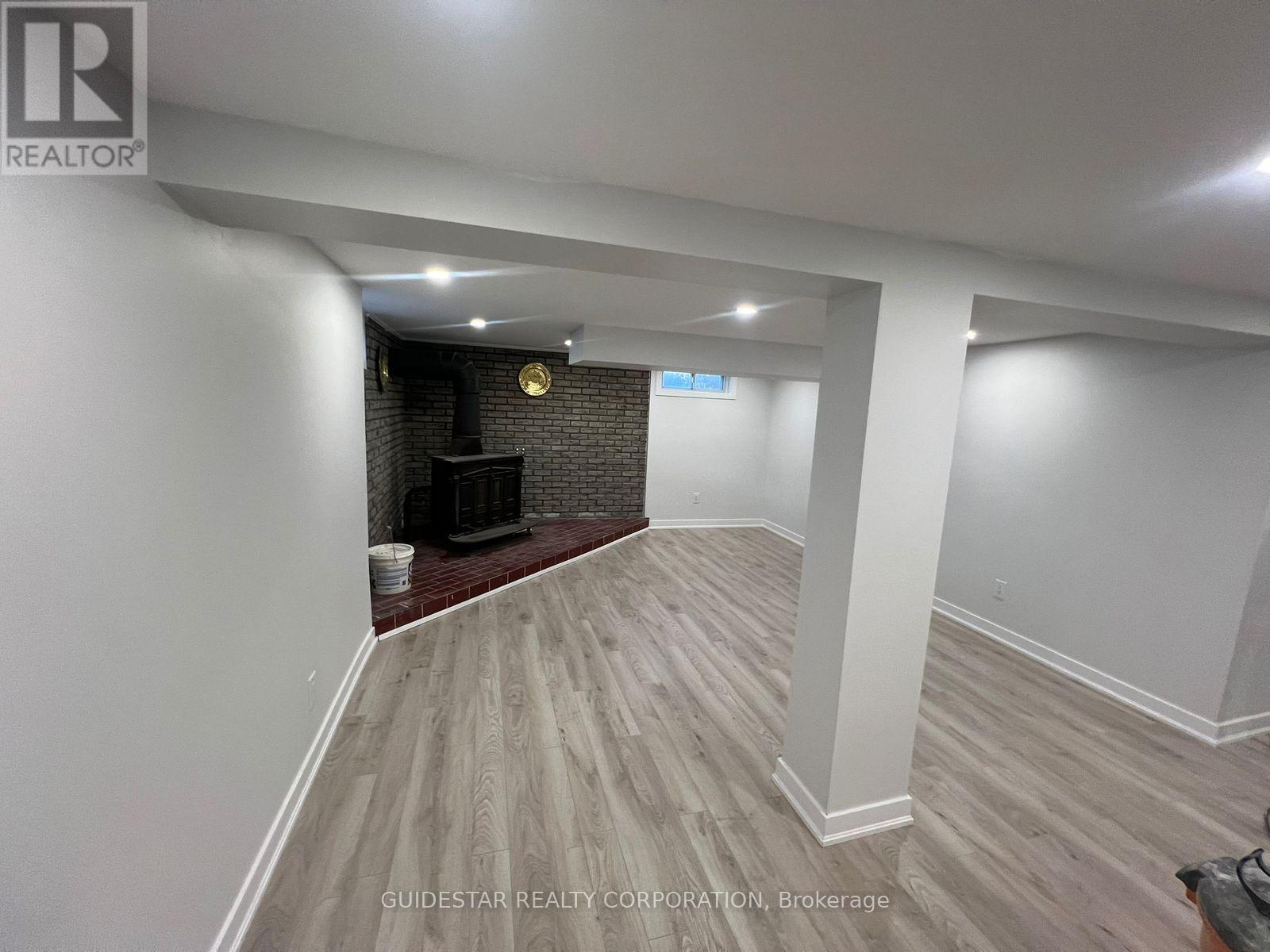 1313 Rideout Crescent, Ottawa, Ontario K2C 2X9 - Photo 18 - X12567530