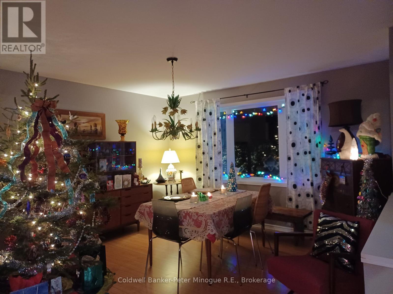 54 Lakeshore Drive, Temagami, Ontario  P0H 2H0 - Photo 10 - X12400967