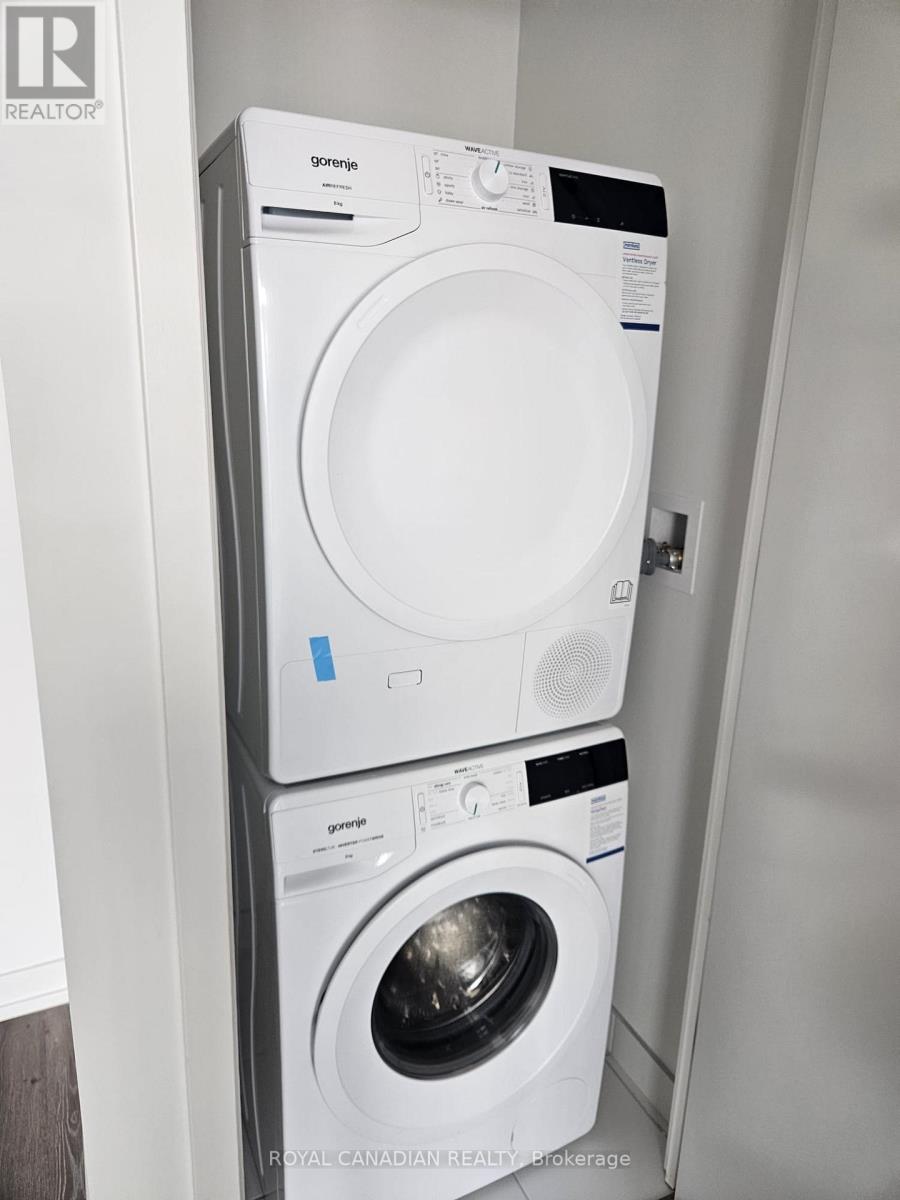 2708 (Tower D) - 28 Interchange Way, Vaughan, Ontario  L4K 0P8 - Photo 7 - N12588452