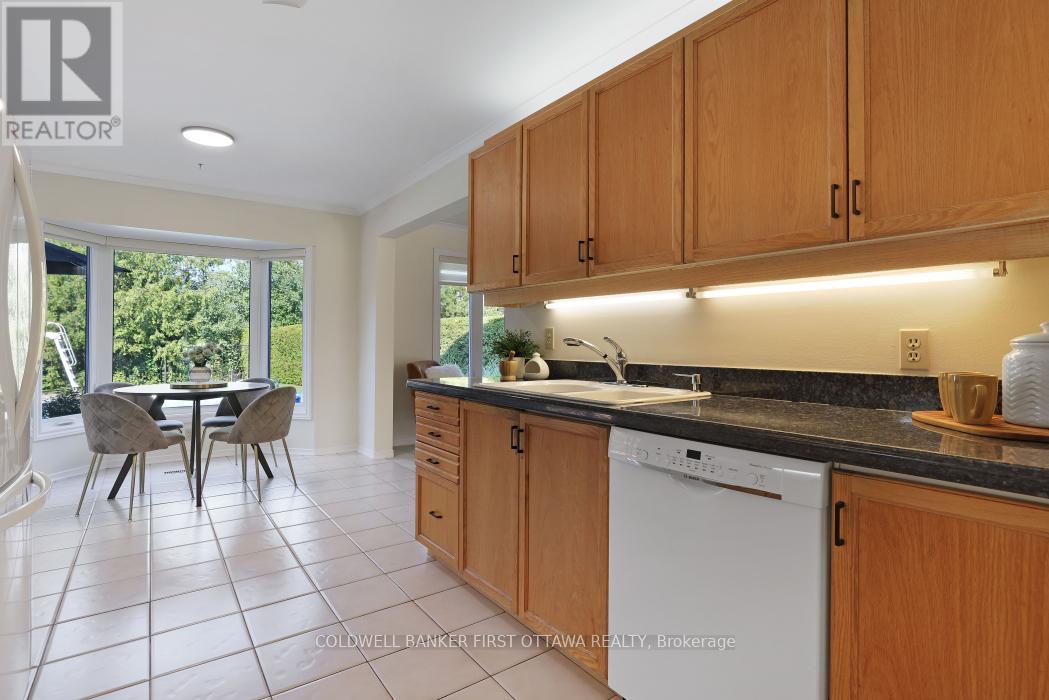 338 Liard Street, Ottawa, Ontario  K2S 1J8 - Photo 20 - X12571630