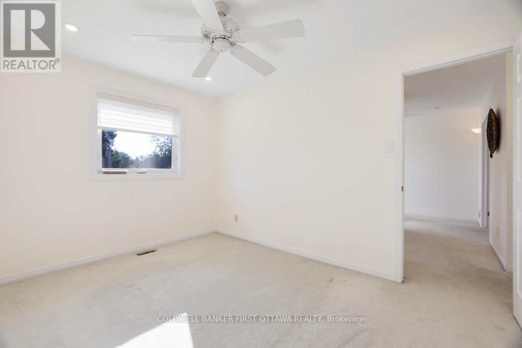 338 Liard Street, Ottawa, Ontario  K2S 1J8 - Photo 34 - X12571630