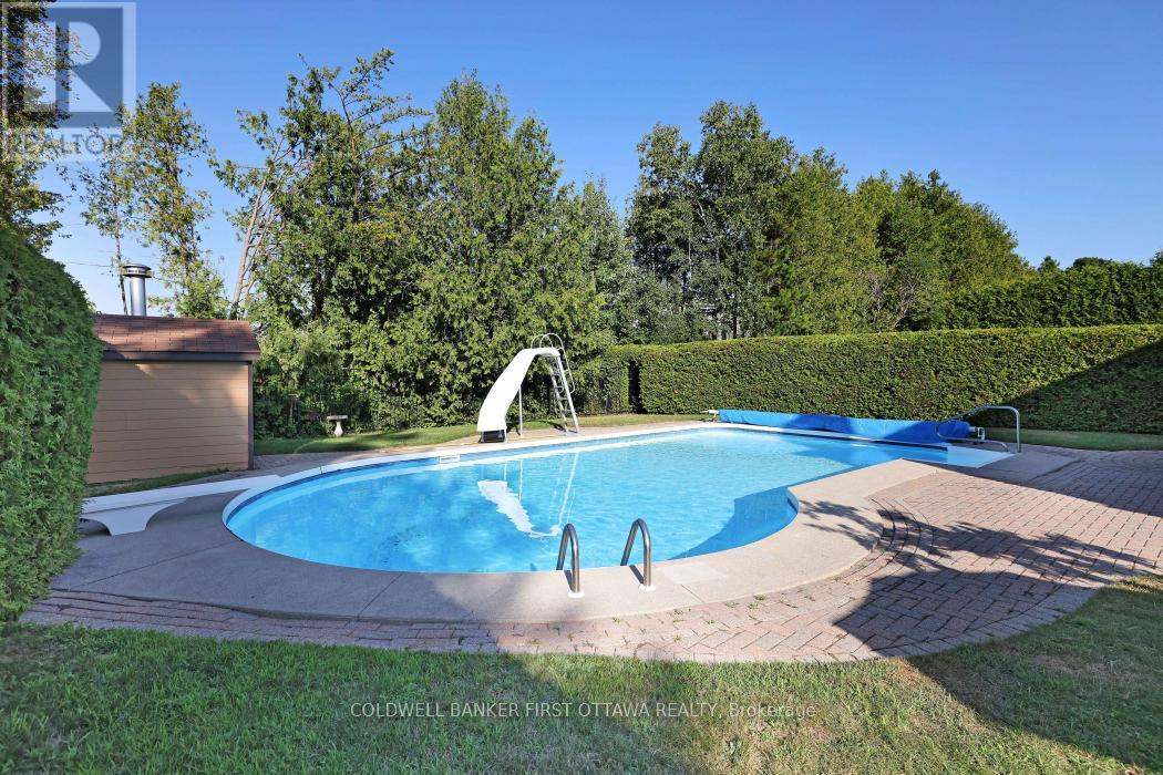 338 Liard Street, Ottawa, Ontario  K2S 1J8 - Photo 45 - X12571630