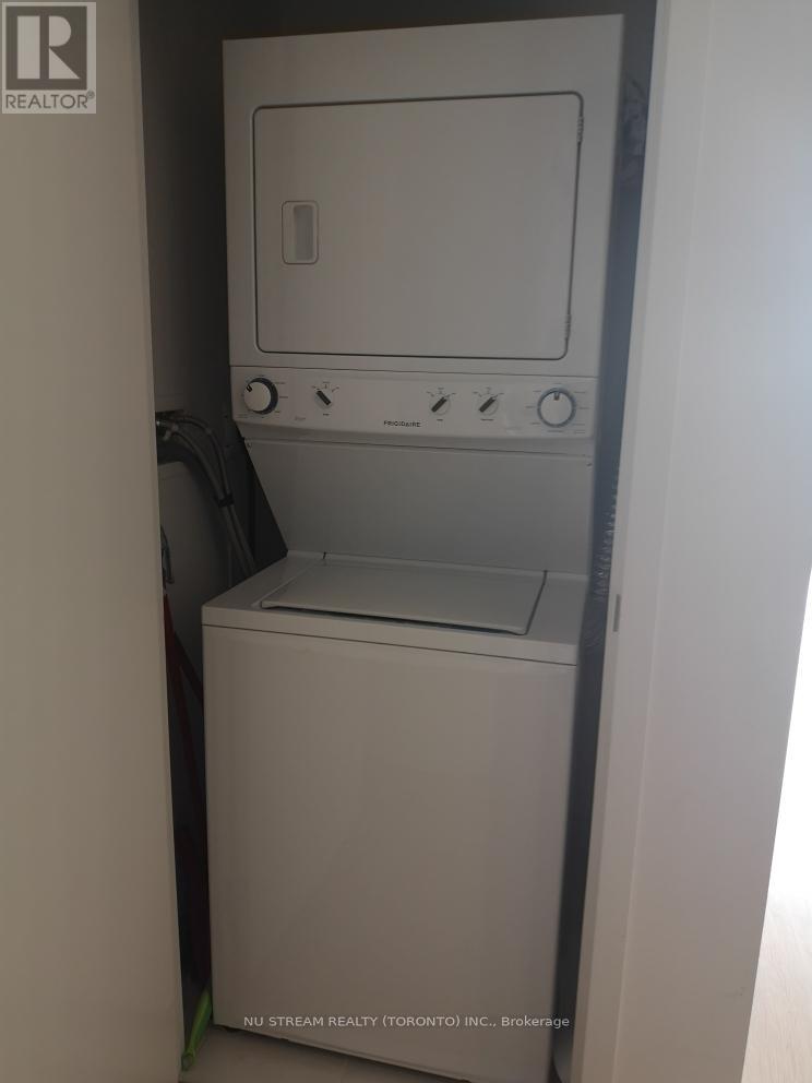 2708 - 89 Dunfield Avenue, Toronto, Ontario  M4S 0A4 - Photo 5 - C12588488